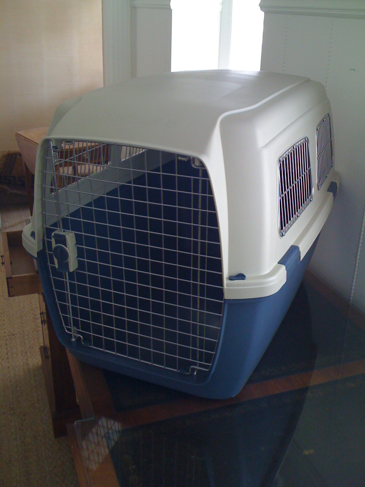 Grant K. Gibson Dog crate for sale - Grant K. Gibson